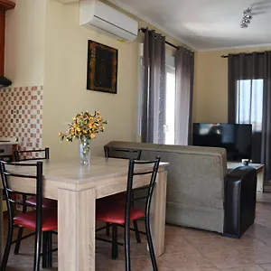 https://apartments-in-kallithea.hotelschalkidiki.net