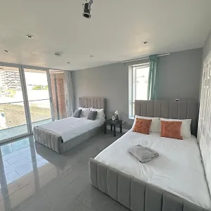 Luxury Private In Habitación en casa particular Londres