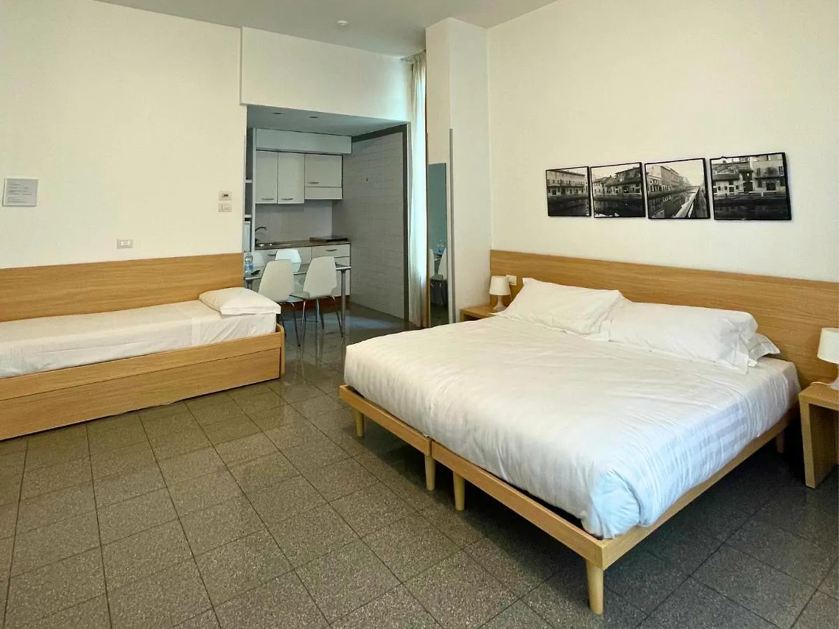 Navigli Suites Milano 0*,  Italia